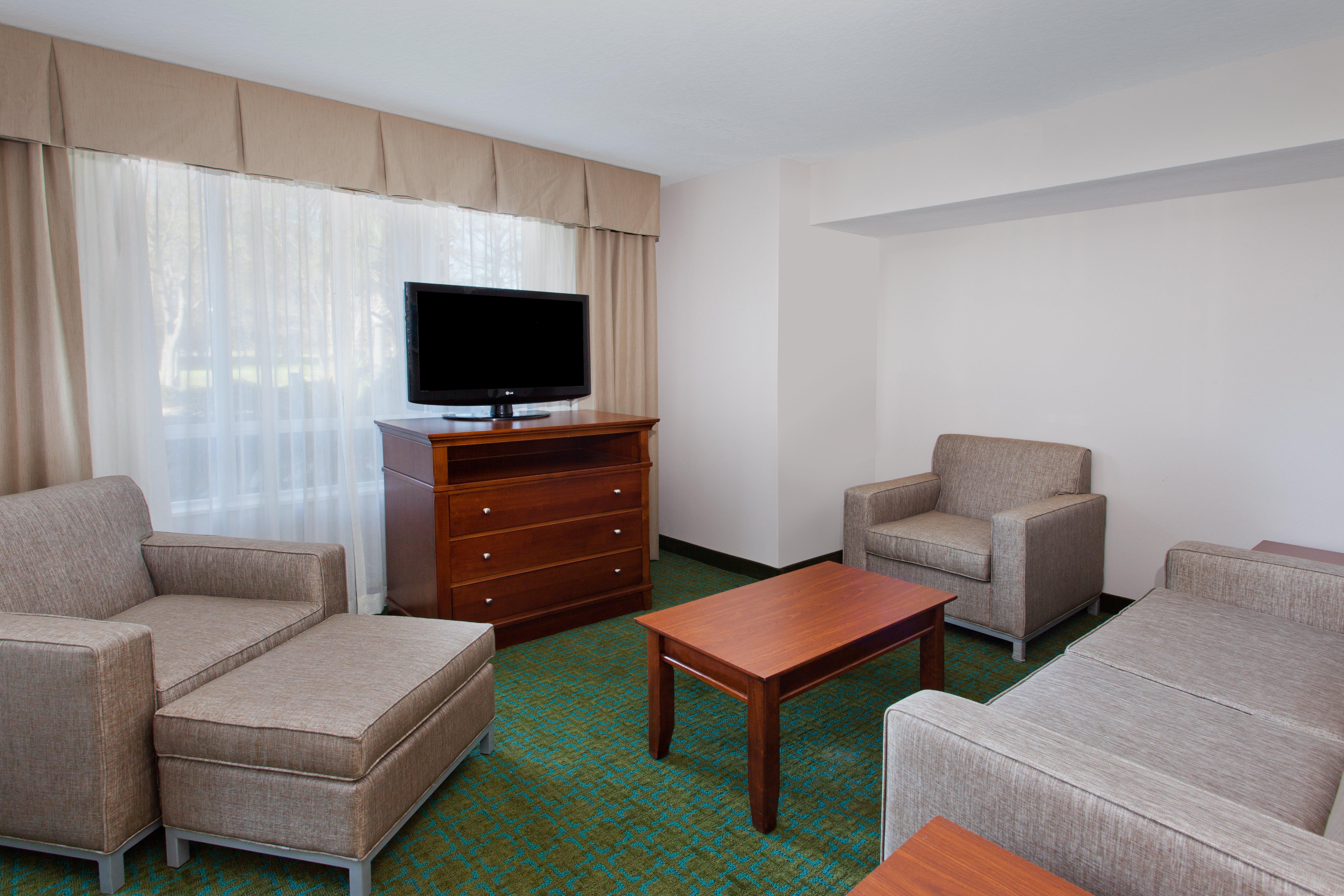 Holiday Inn Brunswick I-95 Екстериор снимка