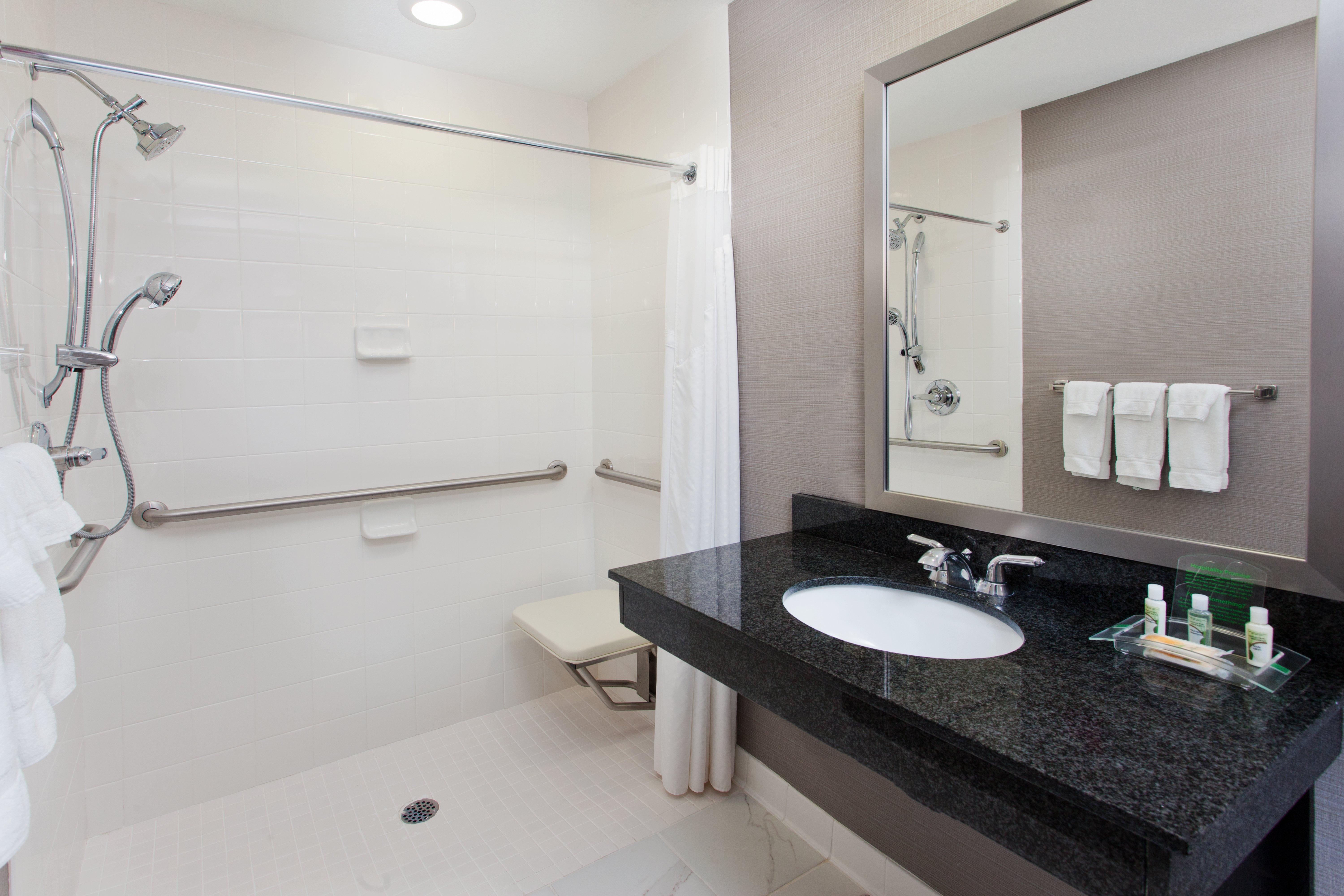 Holiday Inn Brunswick I-95 Екстериор снимка